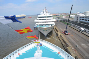 Die MS Amadea im Visier