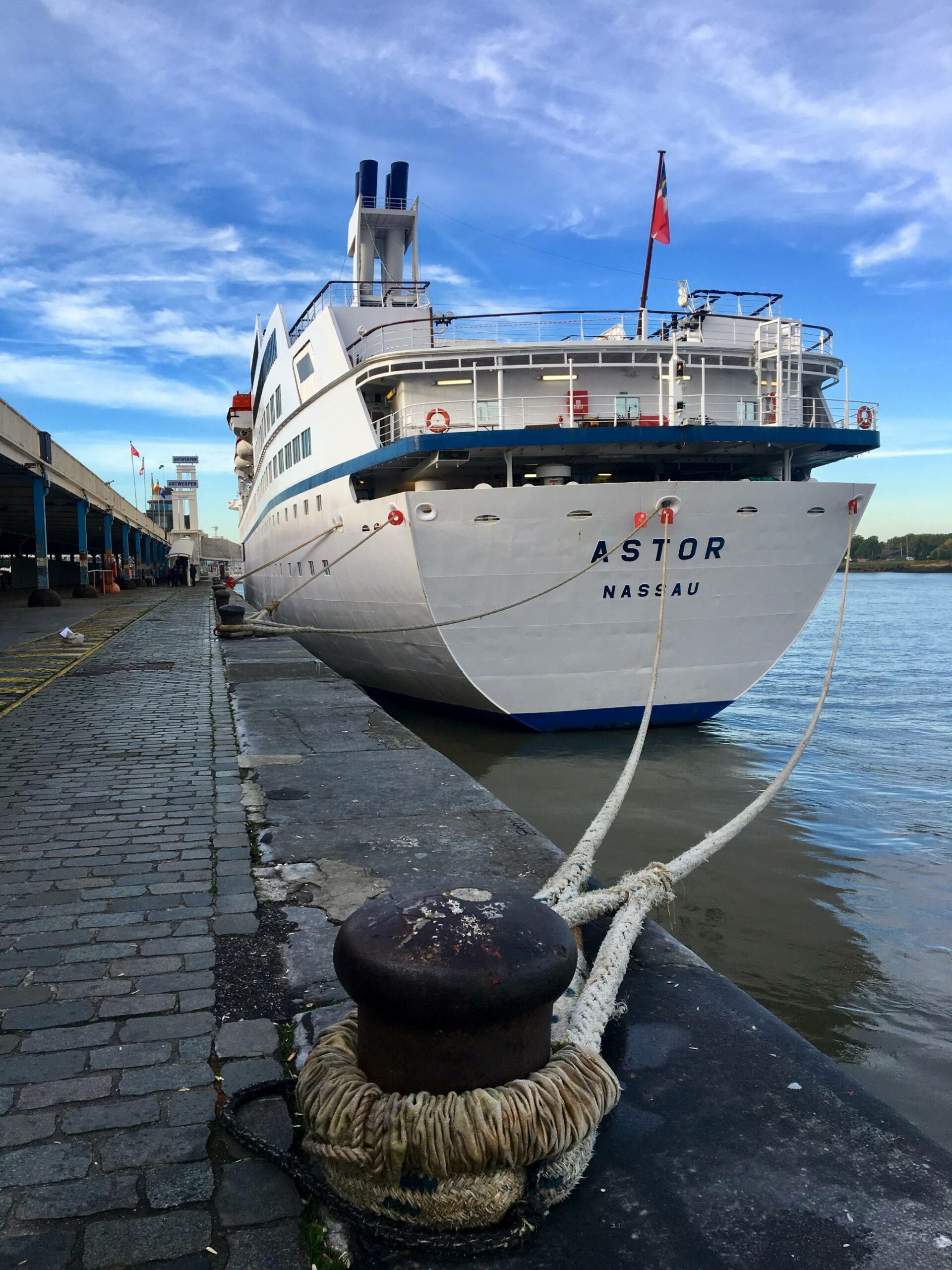 MS Astor